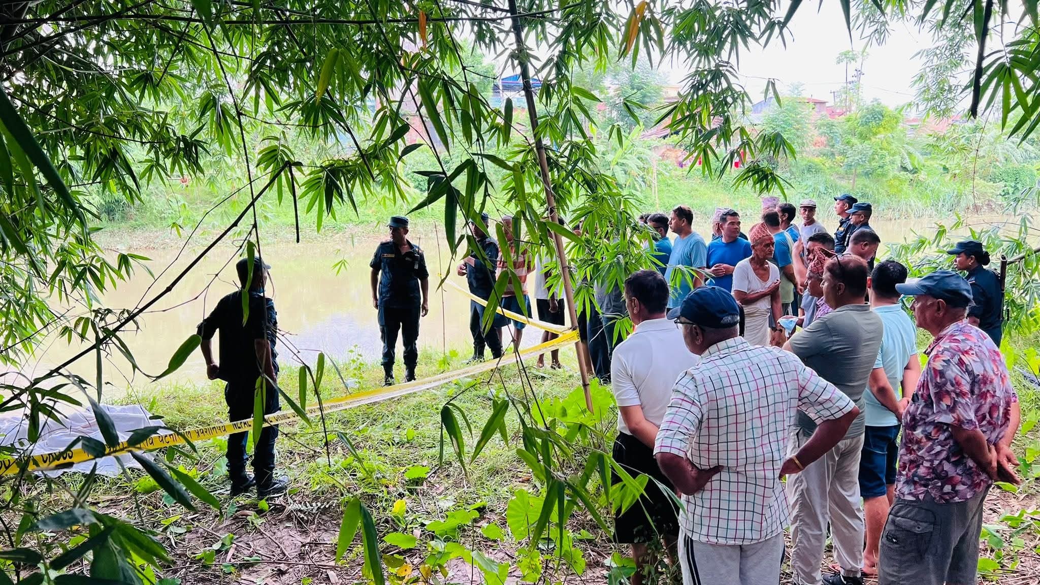बूढीराप्तीमा पौडी खेल्ने क्रममा बेपत्ता भएका रत्ननगरका बालकको शव फेला
