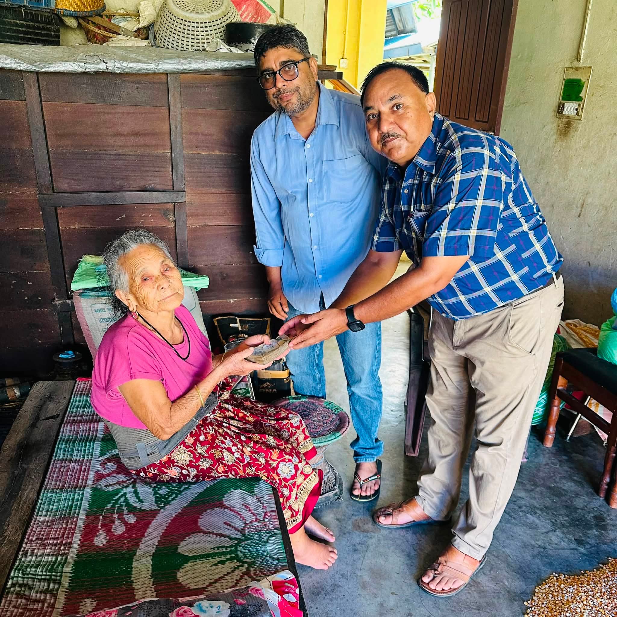 रत्ननगर–९ मा घरदैलोमै सामाजिक सुरक्षा भत्ता, ५२ लाभग्राही प्रत्यक्ष लाभान्वित